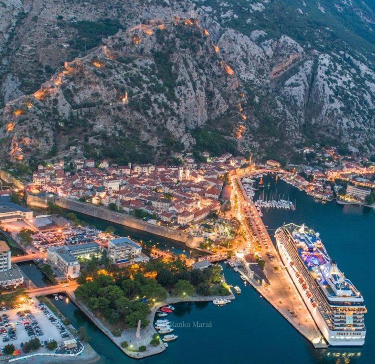Villa Nikola Котор Екстериор снимка